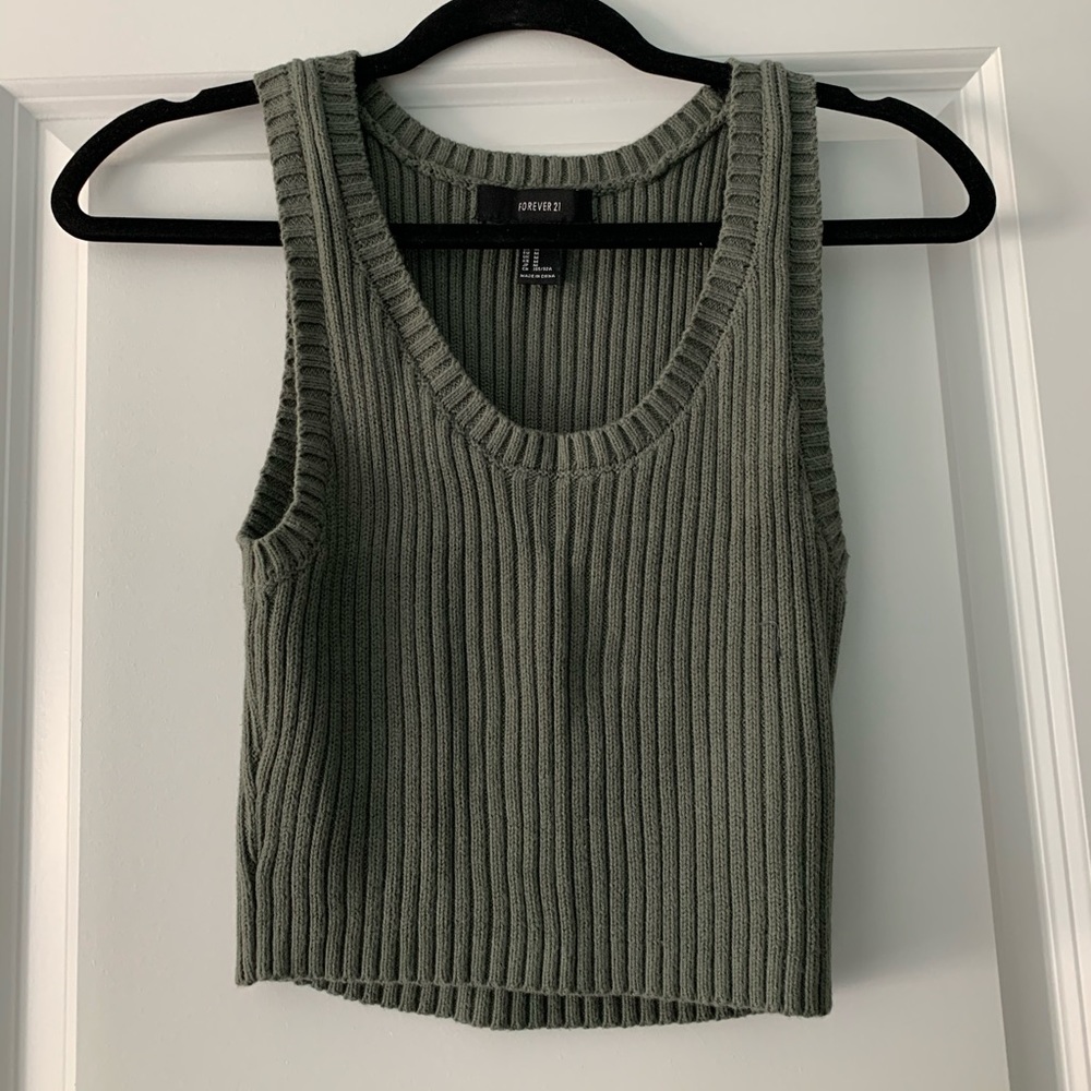 Ribbed sweater cropped tank